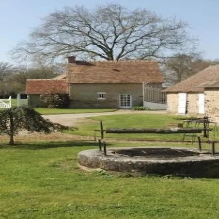 Holiday home House Domaine De Crottay 1 *