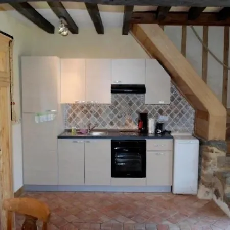 House Domaine De Crottay 1 Holiday home